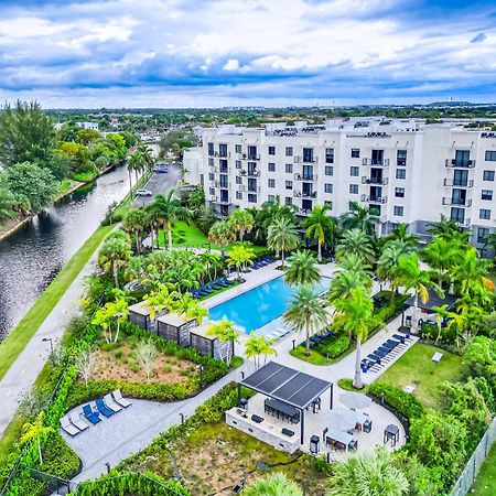 Amazing 2 Bedroom Unit In Doral Miami With Free Parking Hialeah Gardens Bagian luar foto