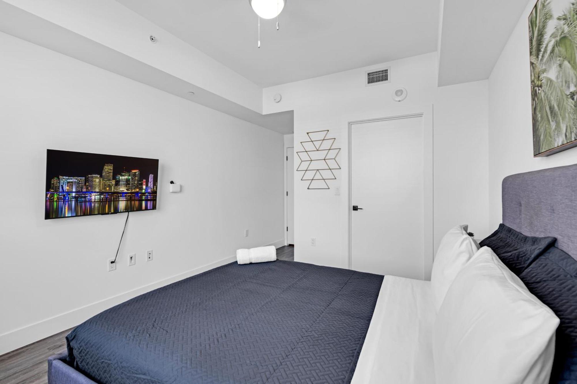 Amazing 2 Bedroom Unit In Doral Miami With Free Parking Hialeah Gardens Bagian luar foto